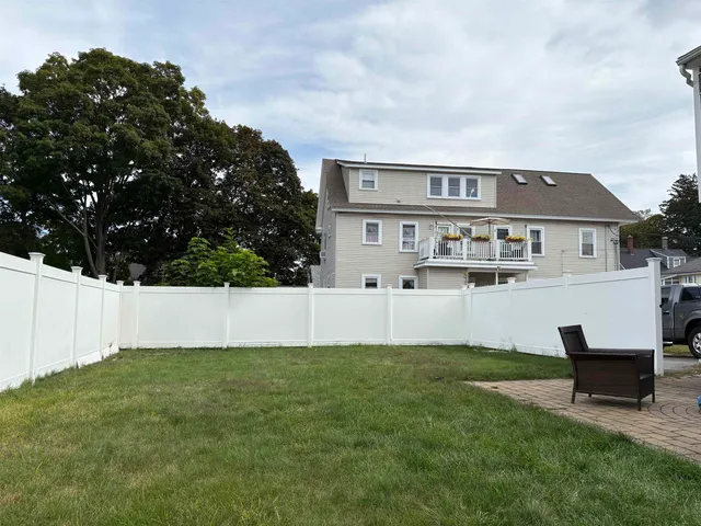 $3,200 | 61-63 Pelham Street, Unit 61, Methuen, MA 01844