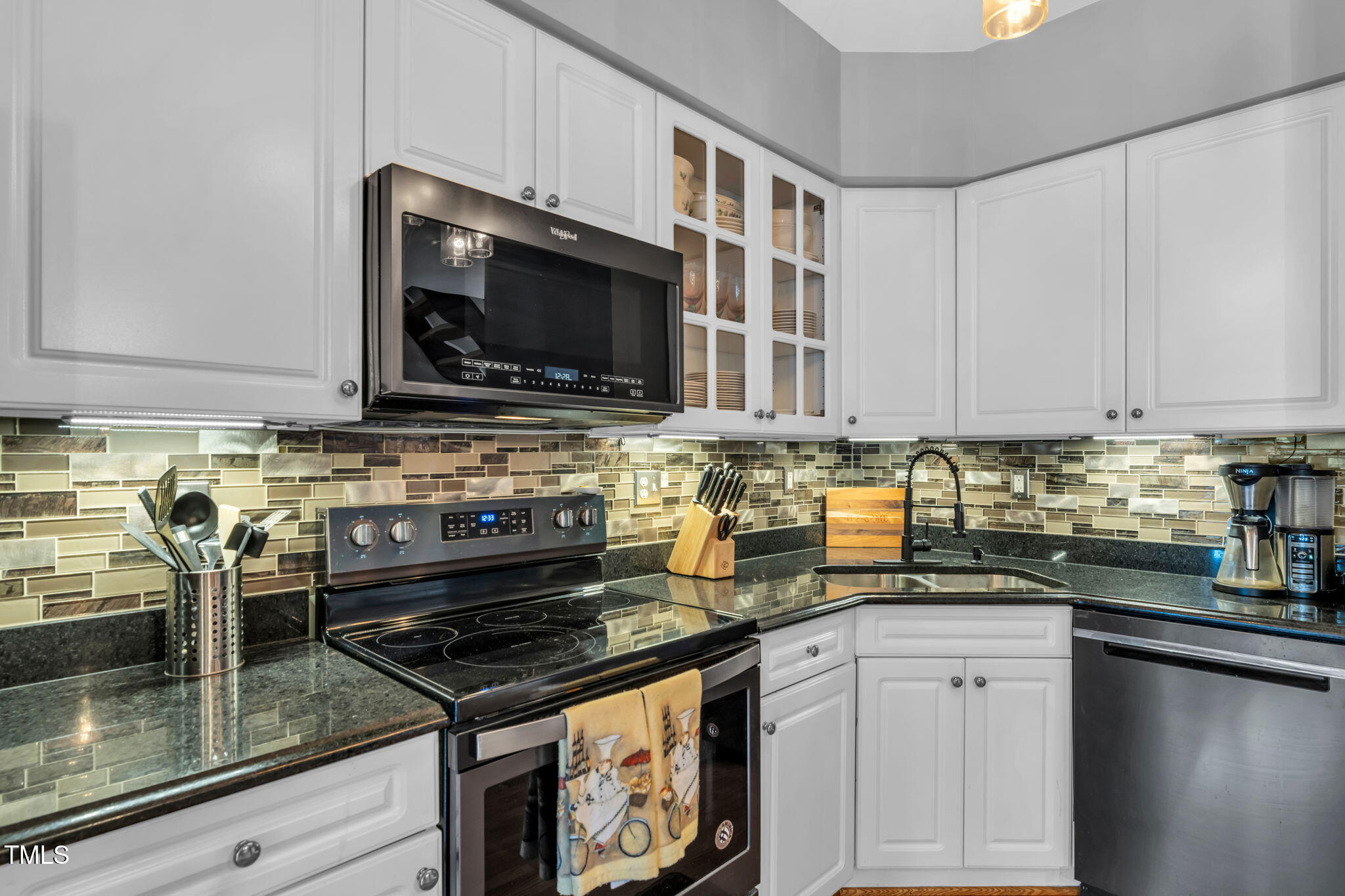 701 West Lane Street, Unit 103 Raleigh, NC 27603 - Photo 8 of 41 Kitchen (2)