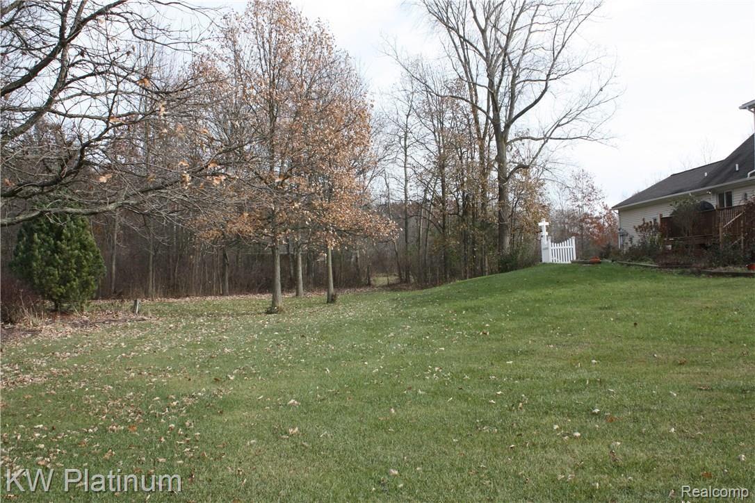 7200 Drexler Road St. Clair, MI 48079 - Photo 11 of 58 IMG_9857.JPG