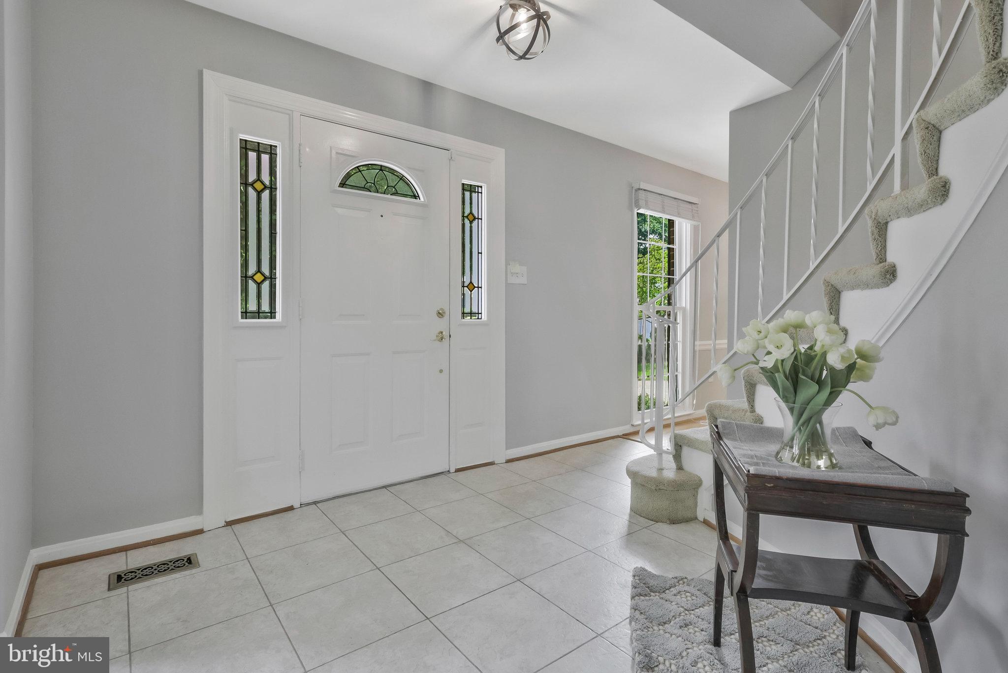 8606 Nanlee Drive Springfield, VA 22152 - Photo 4 of 70