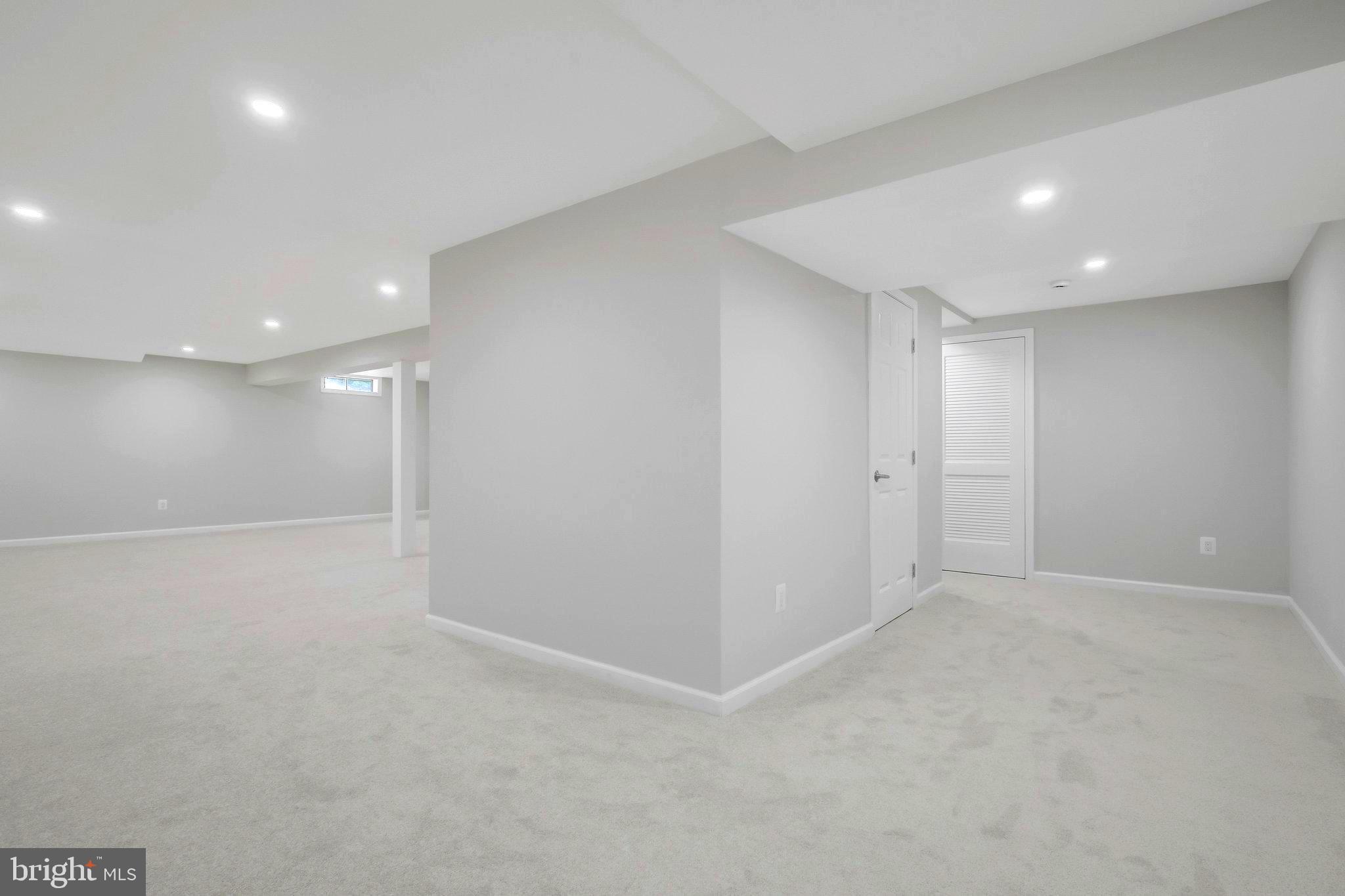 8606 Nanlee Drive Springfield, VA 22152 - Photo 55 of 70 an empty room with an entryway