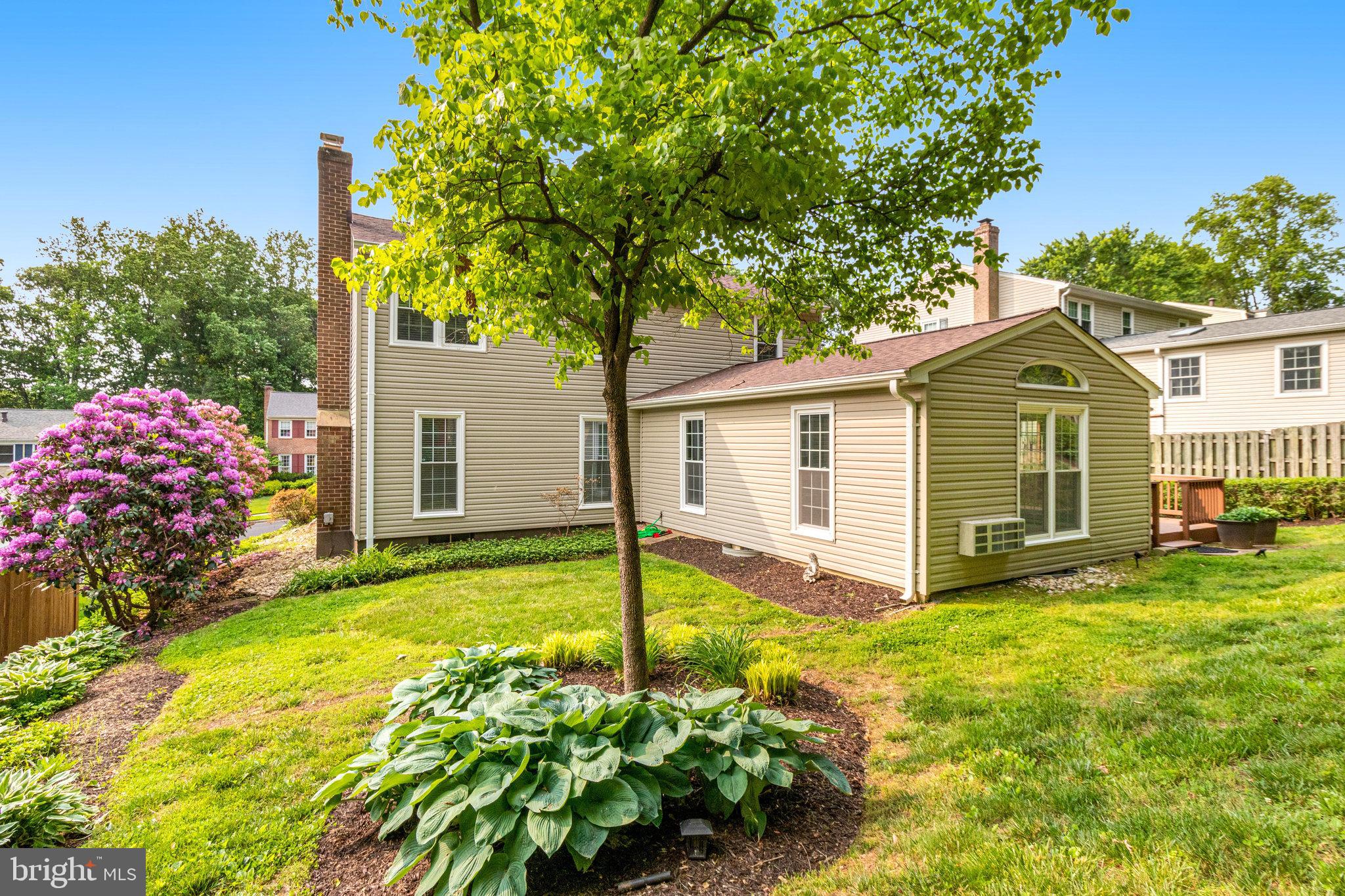 8606 Nanlee Drive Springfield, VA 22152 - Photo 62 of 70 a view of a house with backyard and garden