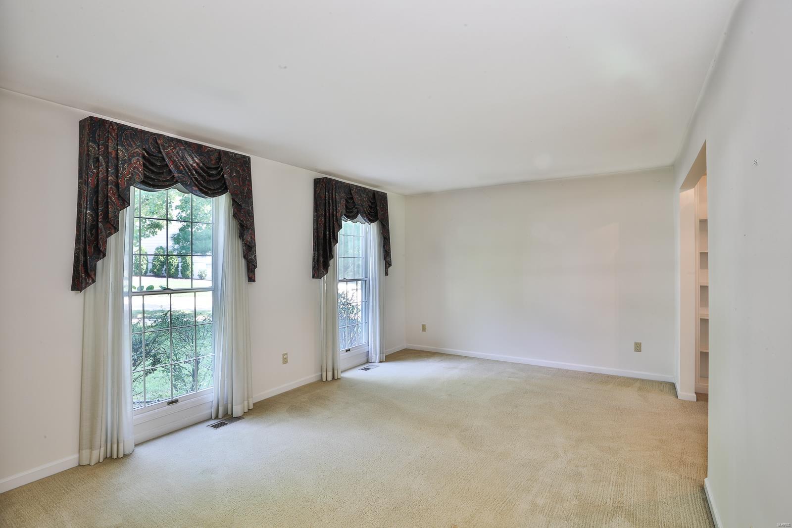 1902 Grayson Ridge Court Chesterfield, MO 63017 - Photo 16 of 37 Gallery Image 16