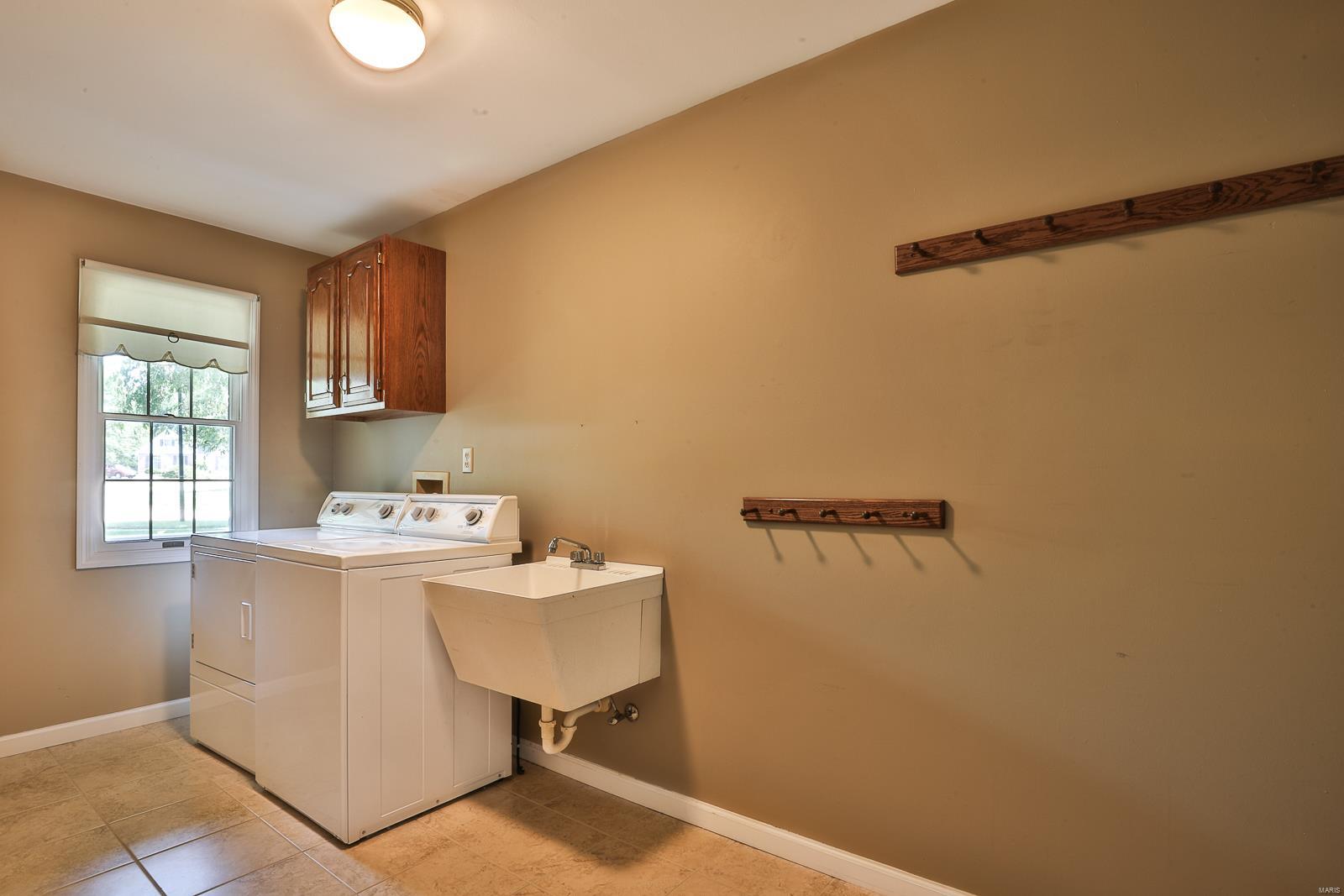 1902 Grayson Ridge Court Chesterfield, MO 63017 - Photo 18 of 37 Gallery Image 18