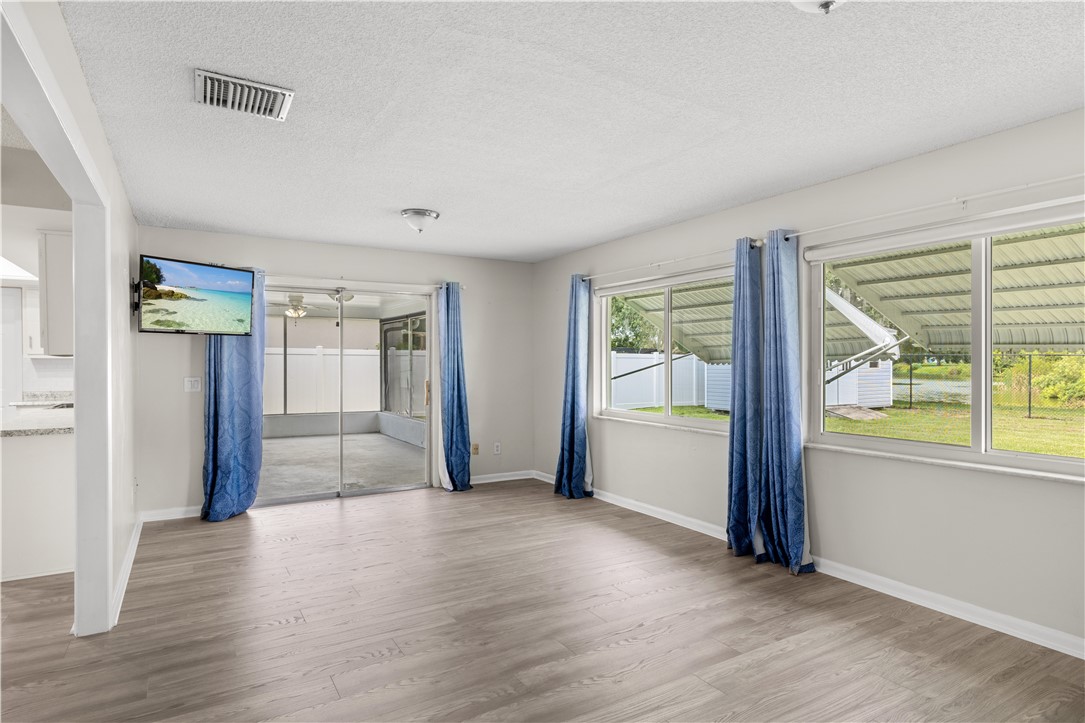 7907 Sebastian Road Fort Pierce, FL 34951 - Photo 11 of 36 Gallery Image 11