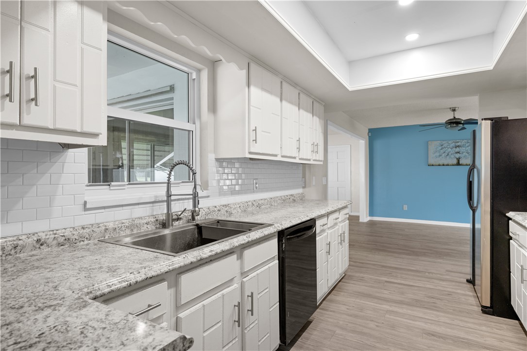 7907 Sebastian Road Fort Pierce, FL 34951 - Photo 7 of 36 Gallery Image 7