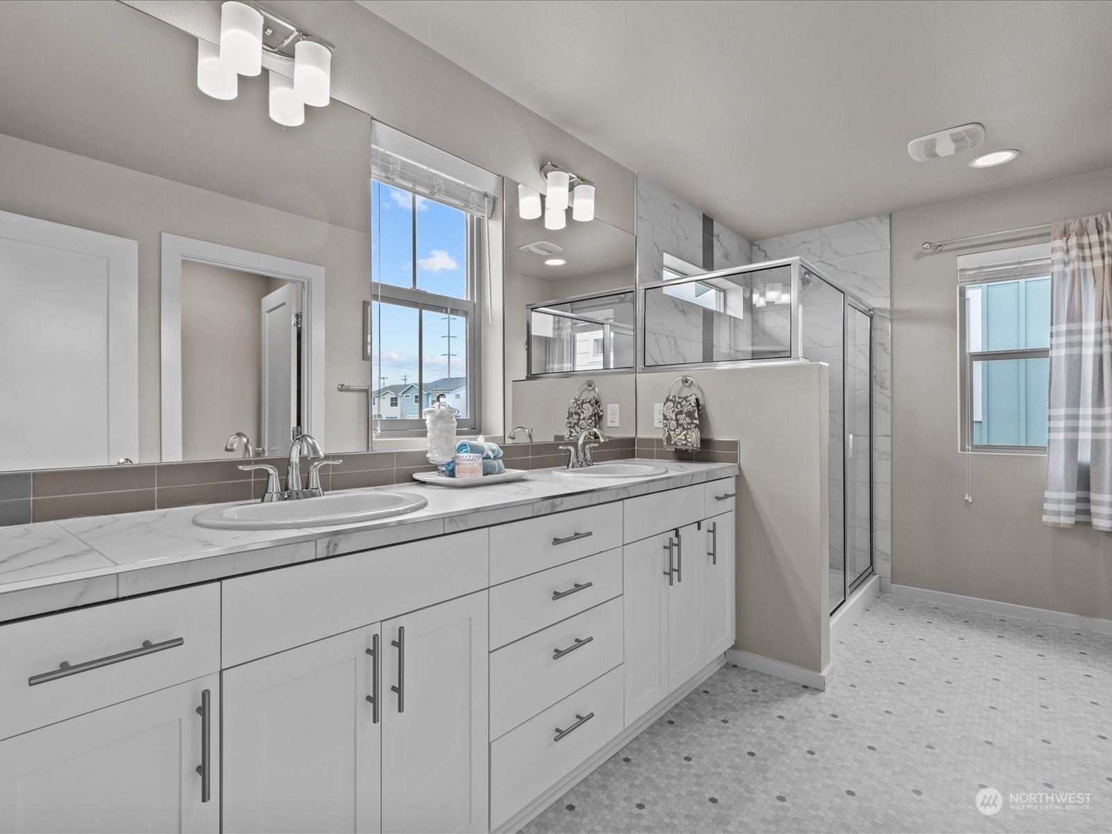 217 Southwest 96th Lane Seattle, WA 98106 - Photo 27 of 40 Gallery Image 27