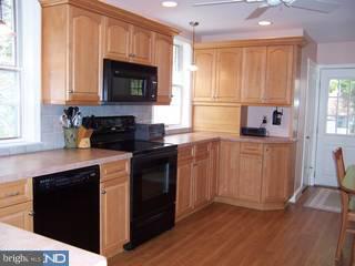 508 Fox Road Glenside, PA 19038 - Photo 5 of 6 Gallery Image 5