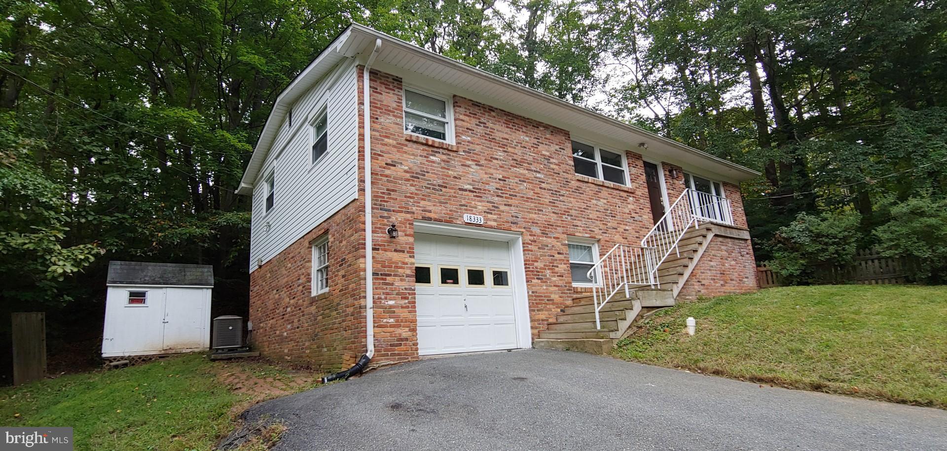 18333 Sharon Road Triangle, VA 22172 - Photo 1 of 15 Gallery Image 1