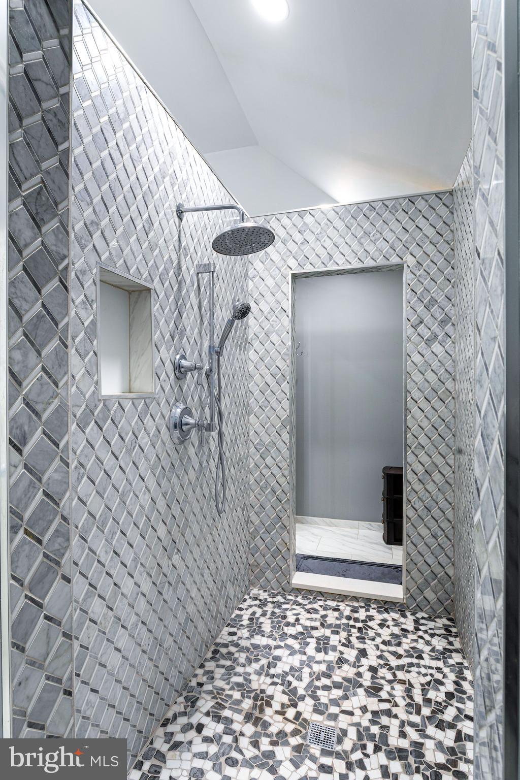 2014 Rosedale Lane Huntingtown, MD 20639 - Photo 57 of 121 Shower