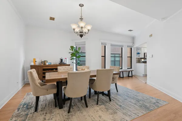 $499,900 | 3909 North Sheridan Road, Unit 3H, Chicago, IL 60613