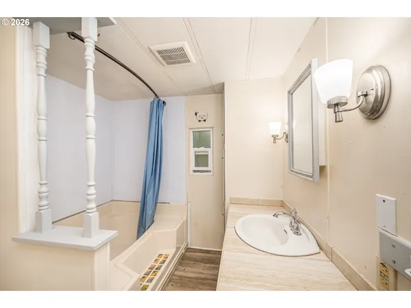 $69,997 | 3760 Highway 101, Unit 16, Florence, OR 97439