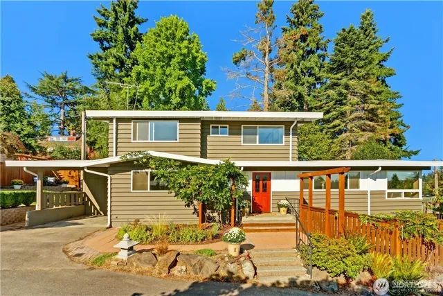 $4,300 | 3215 Northeast 103rd Street, Seattle, WA 98125