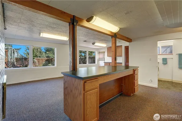 $4,300 | 3215 Northeast 103rd Street, Seattle, WA 98125