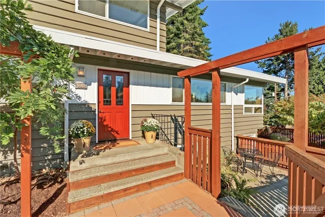 $4,300 | 3215 Northeast 103rd Street, Seattle, WA 98125