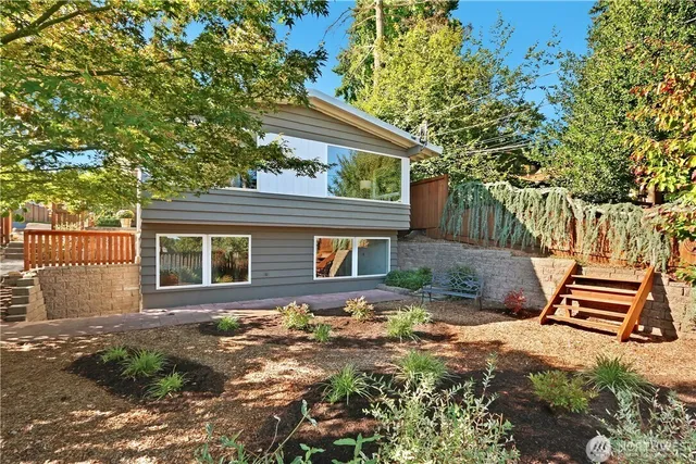 $4,300 | 3215 Northeast 103rd Street, Seattle, WA 98125