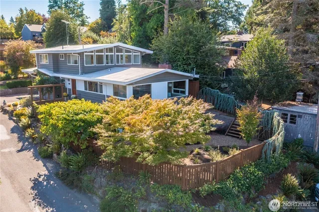 $4,300 | 3215 Northeast 103rd Street, Seattle, WA 98125