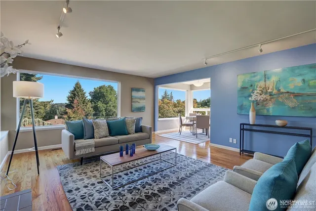 $4,300 | 3215 Northeast 103rd Street, Seattle, WA 98125