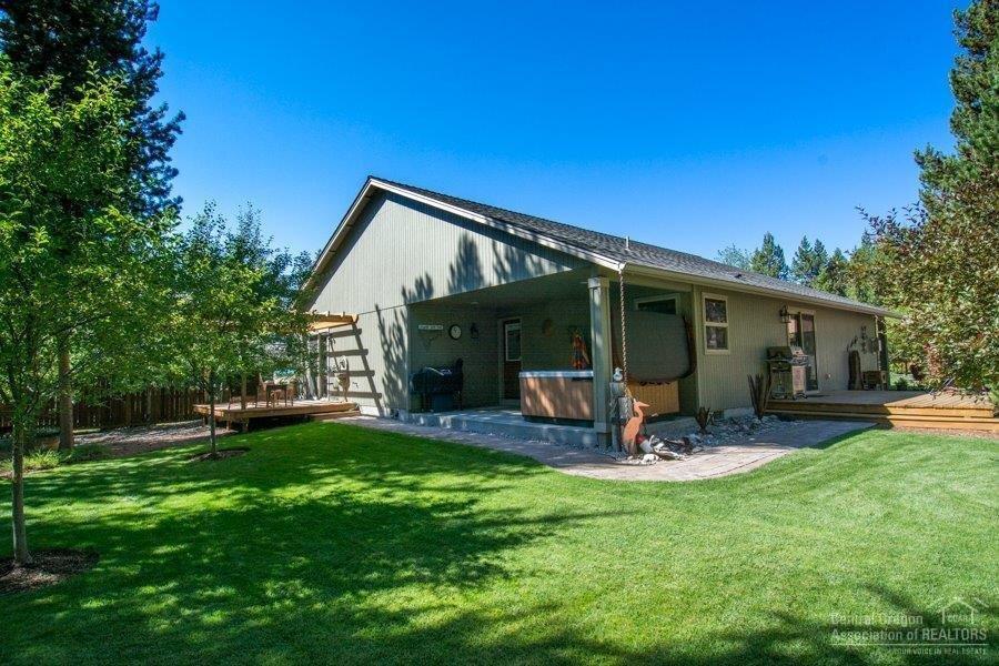 56044 Black Duck Road Bend, OR 97707 - Photo 13 of 17