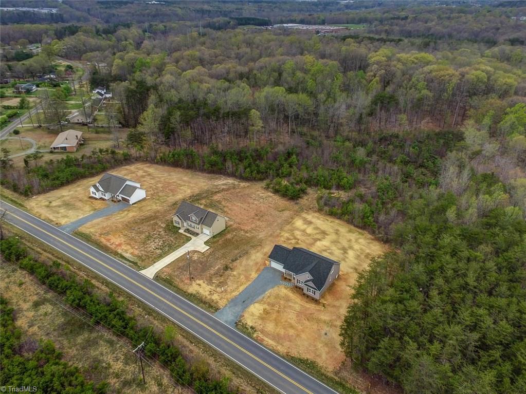 692 Dan Valley Road Madison, NC 27025 - Photo 4 of 30 Gallery Image 4