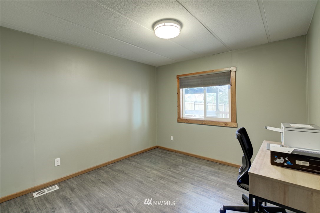 433 Logan Road Lynnwood, WA 98036 - Photo 18 of 37 Gallery Image 18
