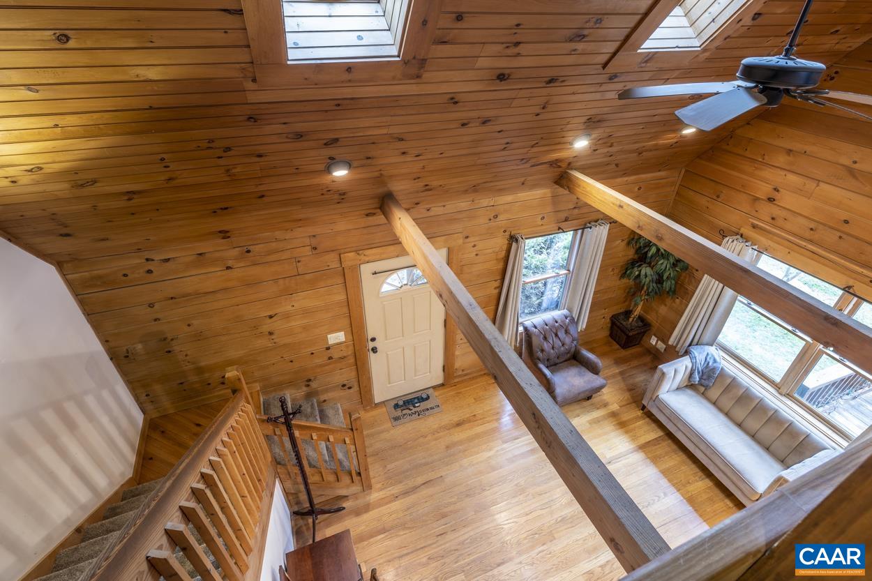 136 Buffalo Run Road Stanardsville, VA 22973 - Photo 29 of 64 a balcony with view of ocean