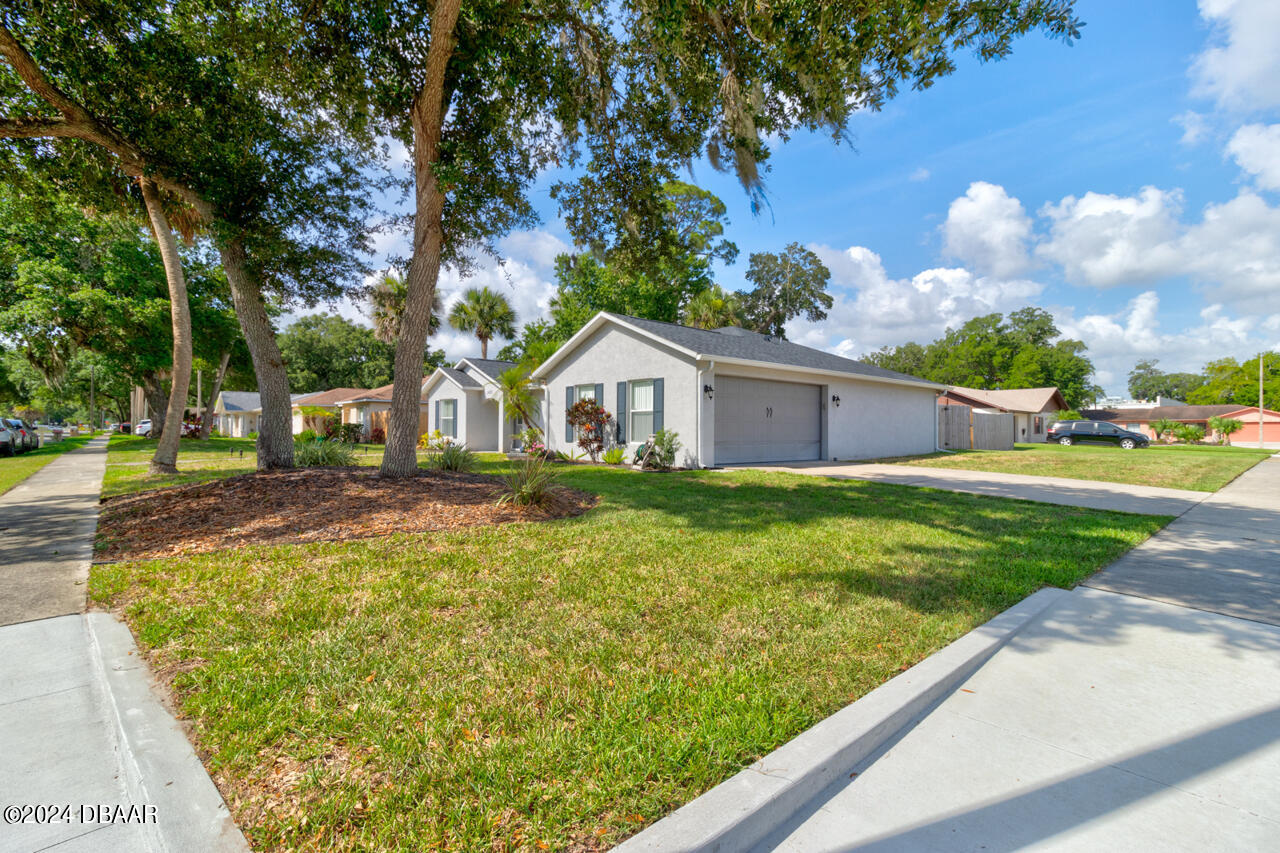 1400 Edgewater Road Daytona Beach, FL 32114 - Photo 3 of 27 3