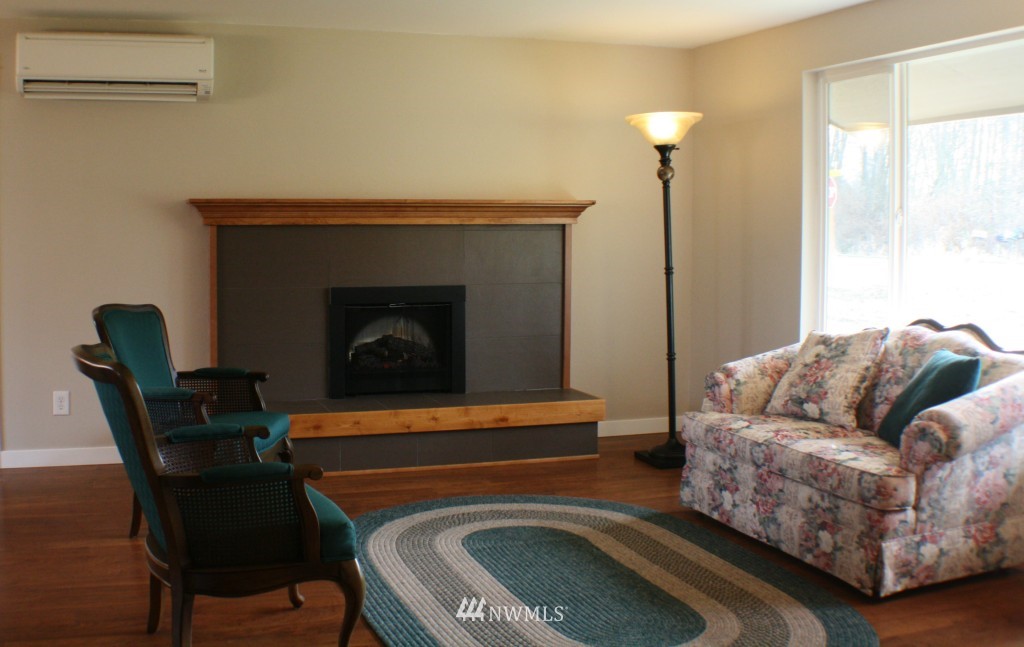 4878 Lincoln Road Blaine, WA 98230 - Photo 4 of 14 Gallery Image 4