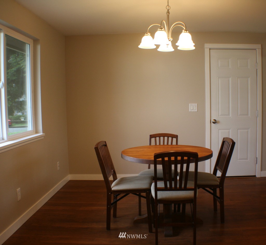 4878 Lincoln Road Blaine, WA 98230 - Photo 5 of 14 Gallery Image 5