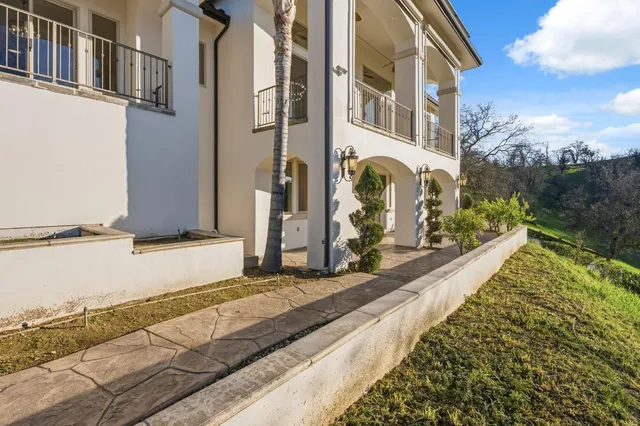 $1,150,000 | 22221 Masters Drive, Friant, CA 93626