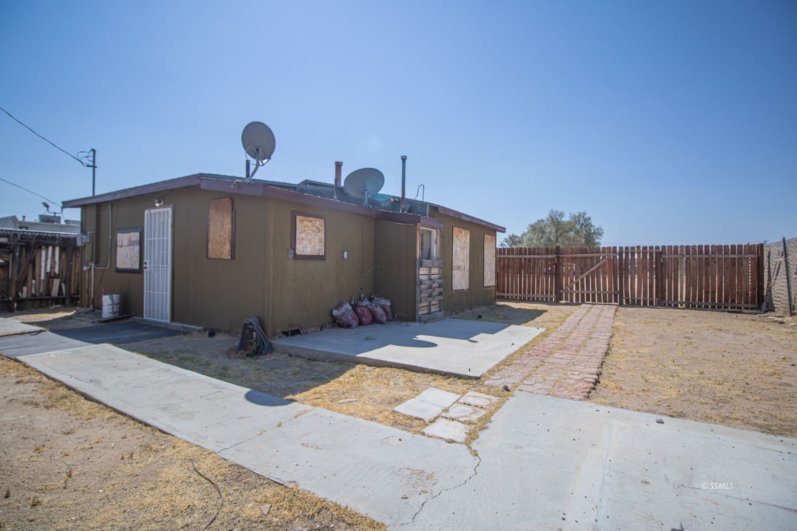 118 West Wilson Avenue Ridgecrest, CA 93555 - Photo 16 of 16 Gallery Image 16