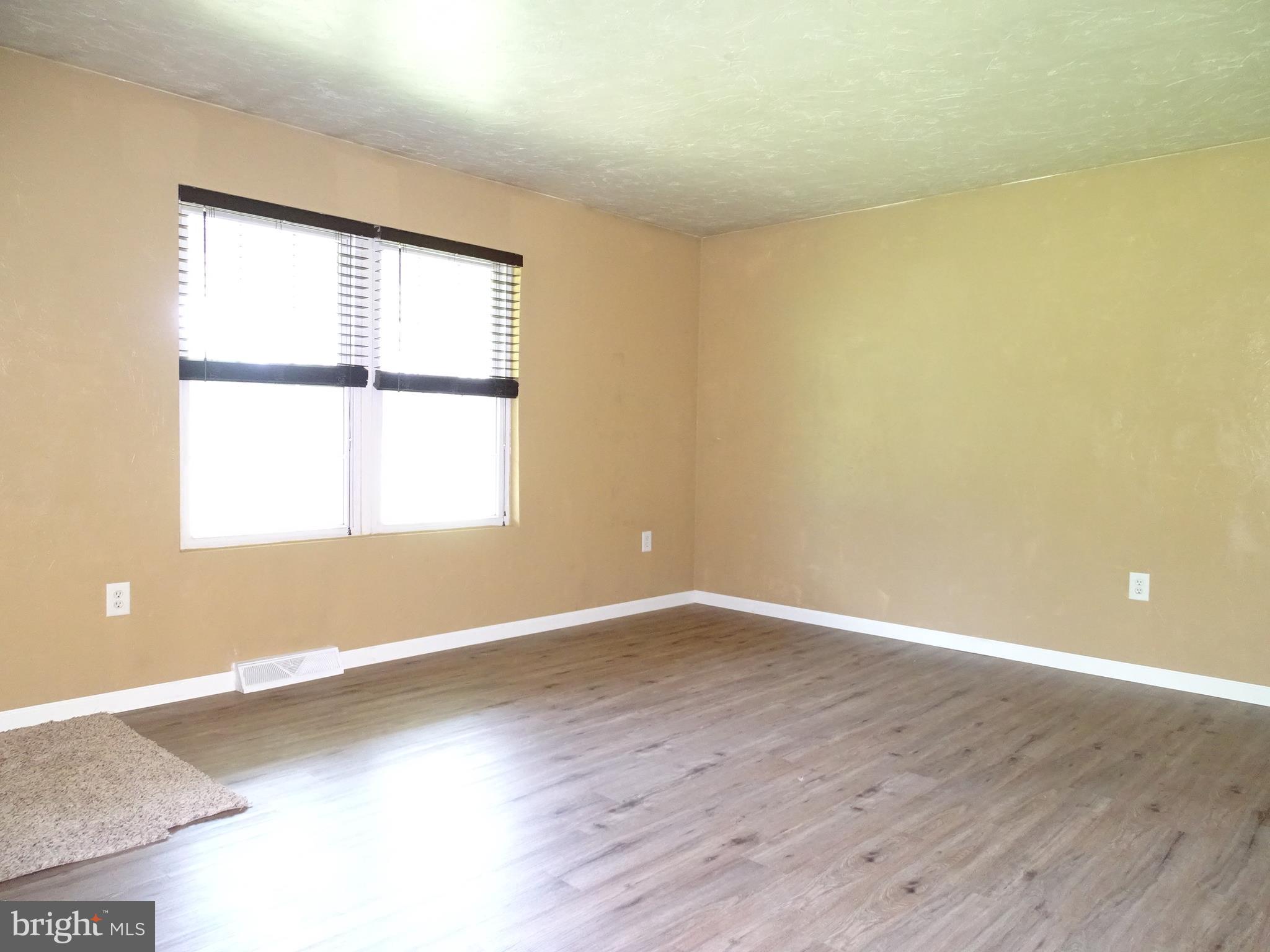 1923 Powder Mill Road York, PA 17402 - Photo 9 of 30