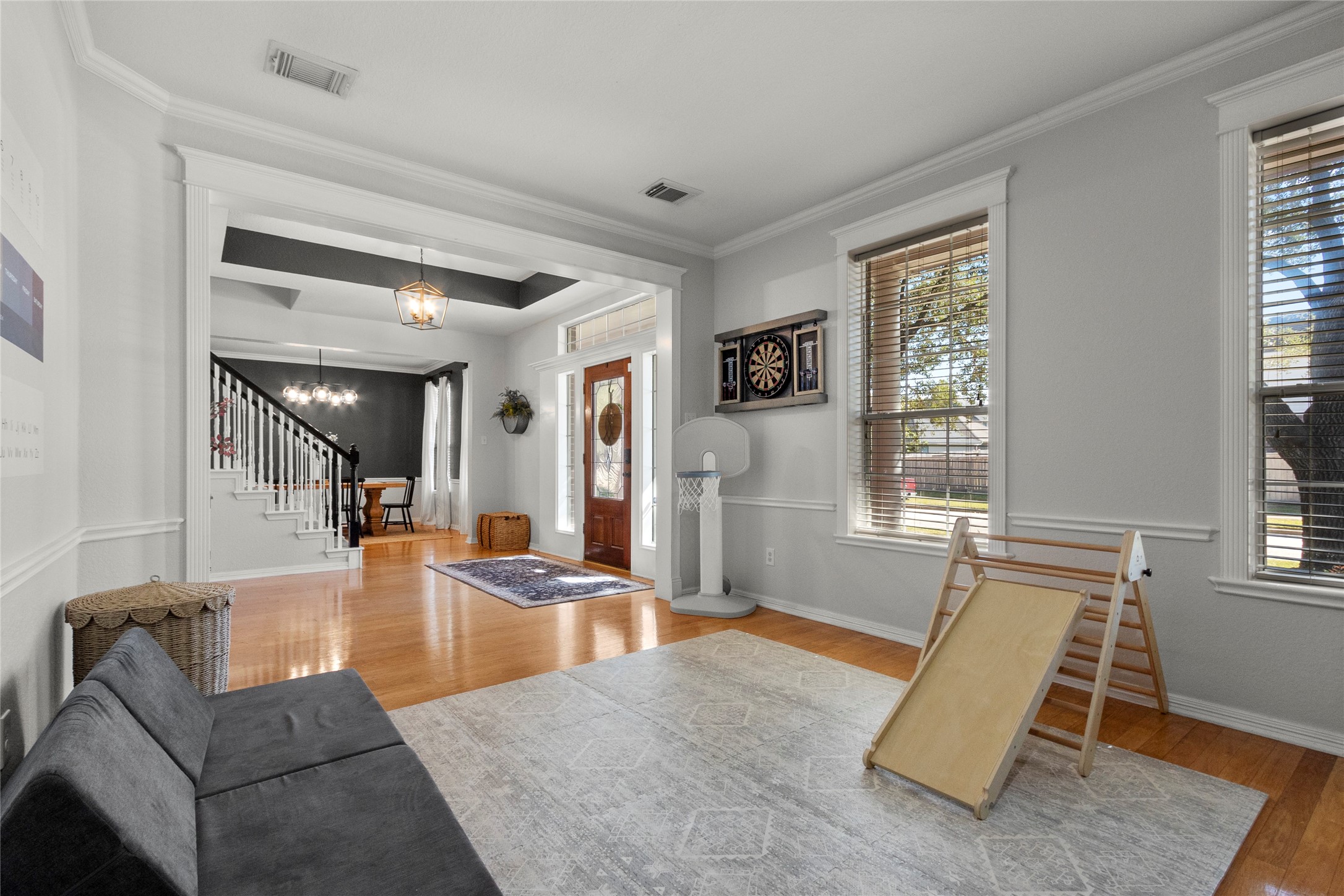9114 Kirkstone Drive Spring, TX 77379 - Photo 6 of 31 a living room with furniture and a table