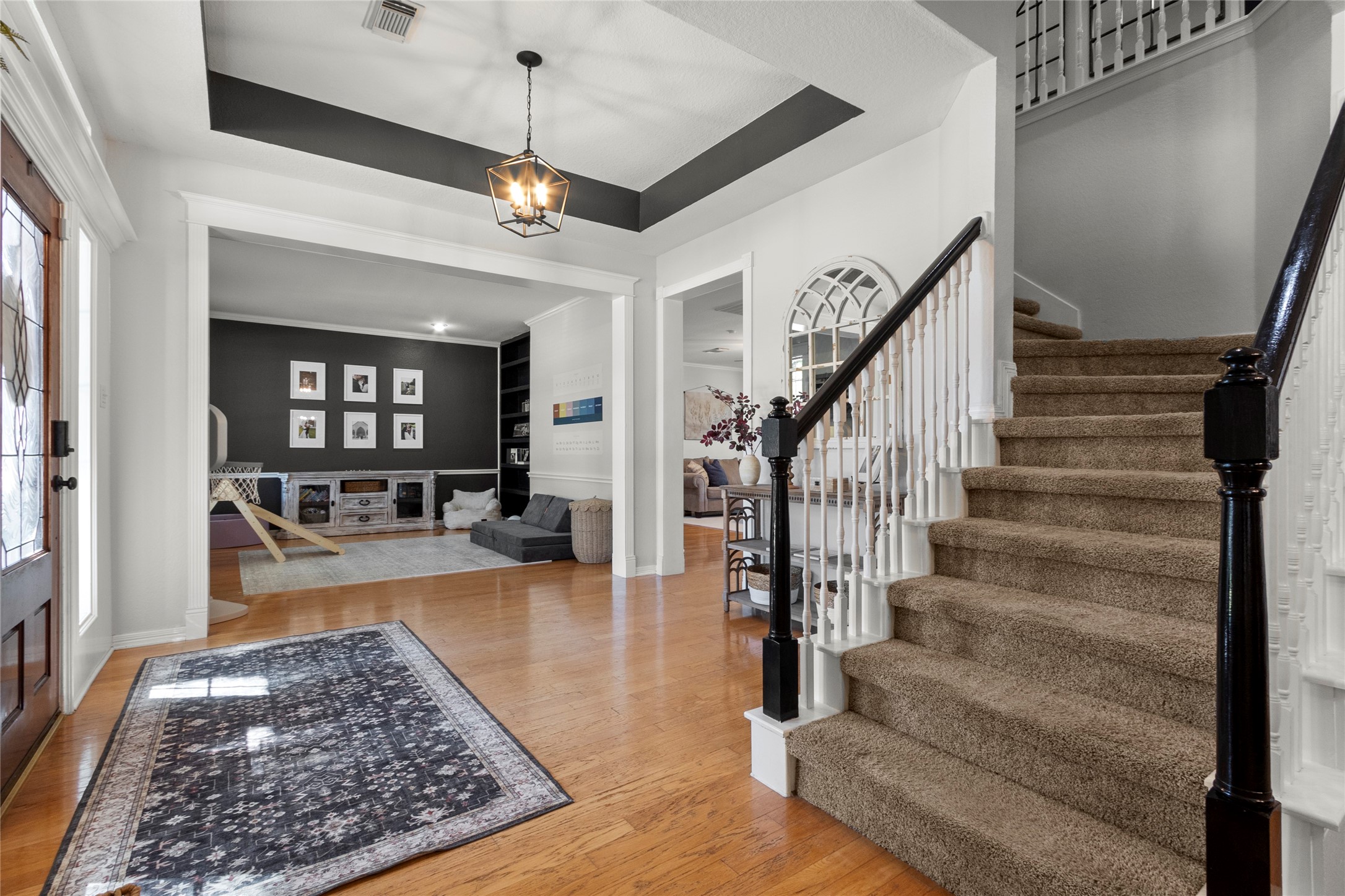 9114 Kirkstone Drive Spring, TX 77379 - Photo 8 of 31 a view of entryway and hall