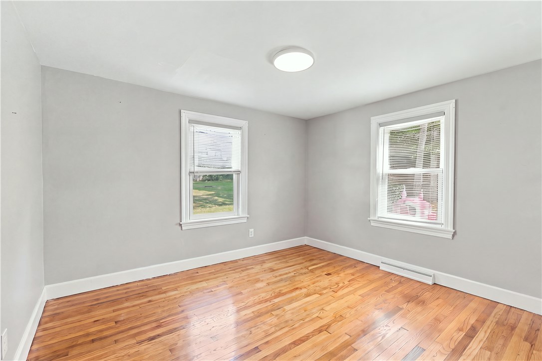 259 Read Avenue Coventry, RI 02816 - Photo 14 of 26 Gallery Image 14