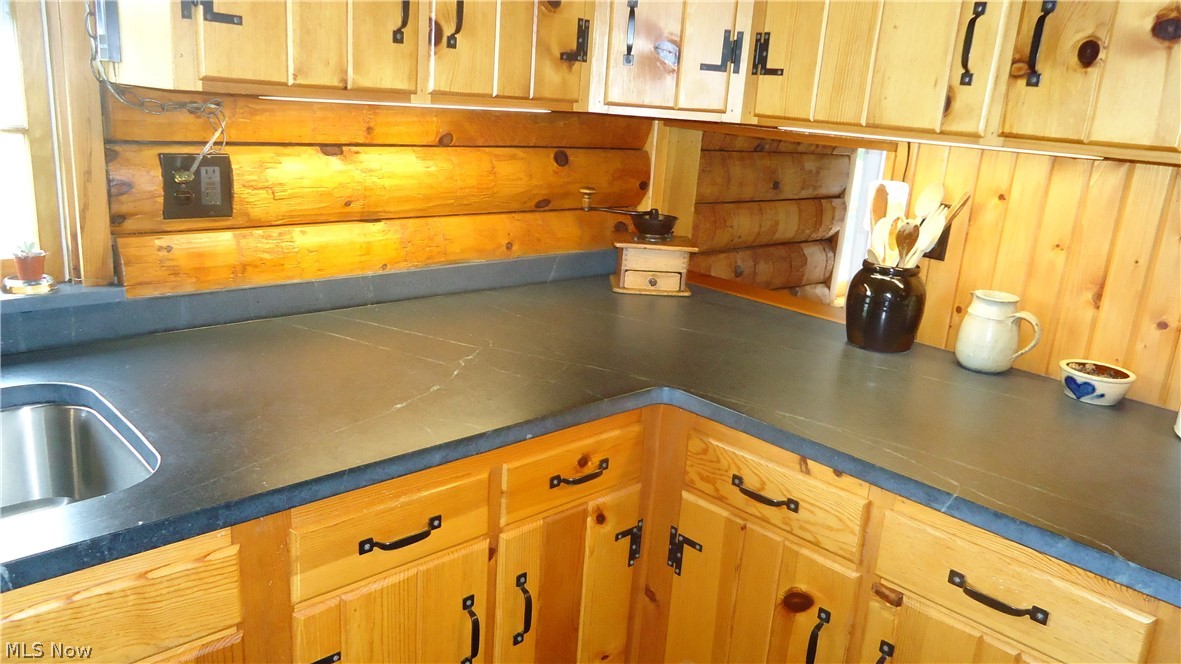 10700 Lair Road Northeast Alliance, OH 44601 - Photo 15 of 30 new soapstone counter top and sink