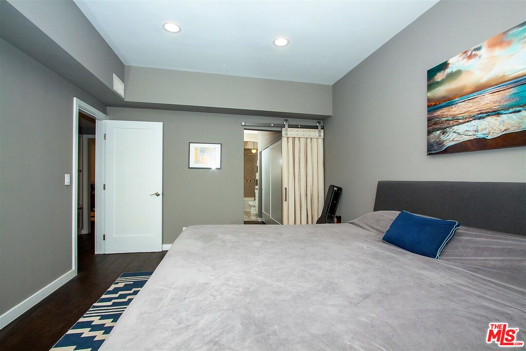 8160 Manitoba Street, Unit 119 Playa del Rey, CA 90293 - Photo 7 of 11