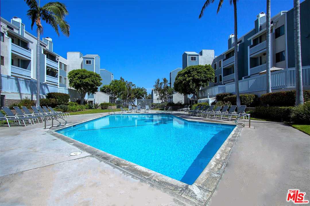 8160 Manitoba Street, Unit 119 Playa del Rey, CA 90293 - Photo 10 of 11