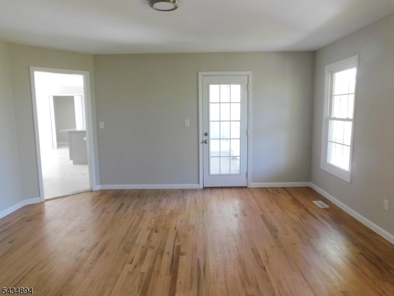 4 Spring Hill Road Annandale, NJ 08801 - Photo 14 of 41