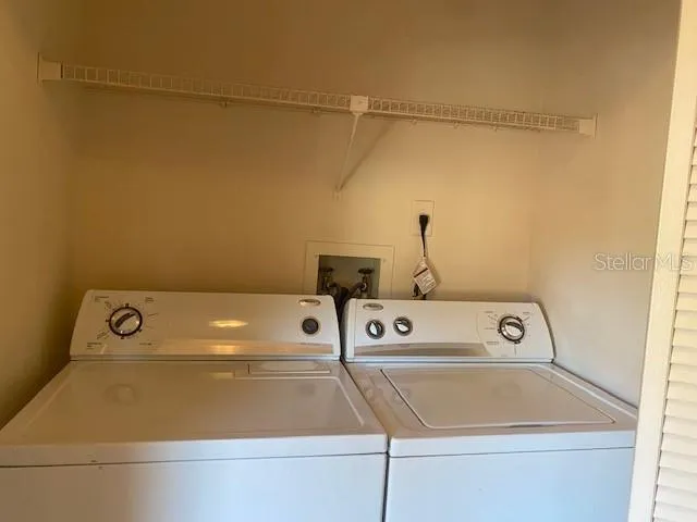 a view of utility room