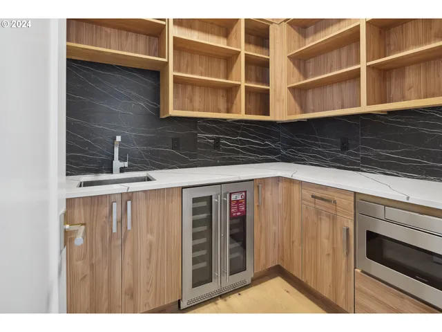 $1,250,000 | 293 North Shepherd Road, Washougal, WA 98671