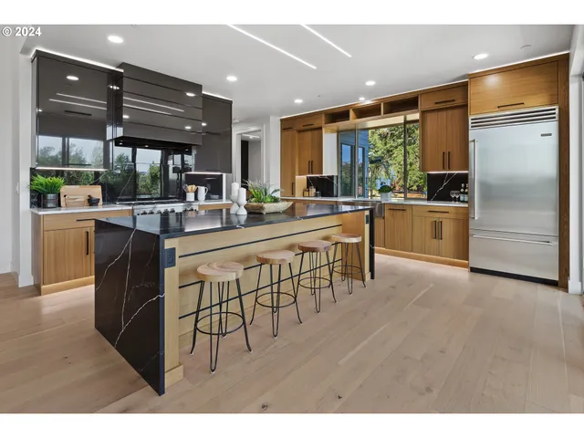 $1,250,000 | 293 North Shepherd Road, Washougal, WA 98671