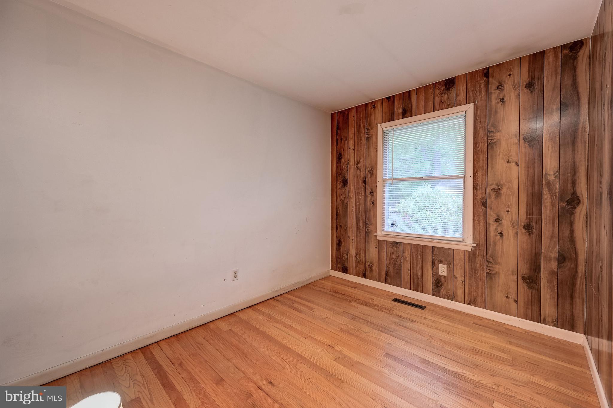 618 Kalorama Road Sykesville, MD 21784 - Photo 16 of 44 Bedroom | Hardwood Floors