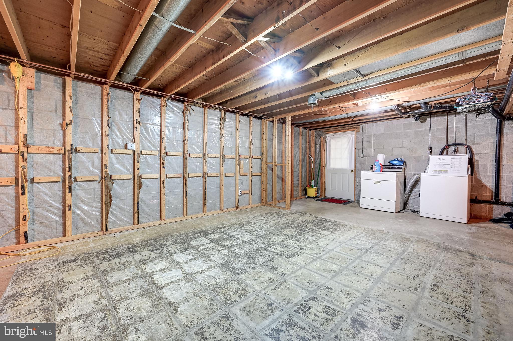 618 Kalorama Road Sykesville, MD 21784 - Photo 18 of 44 Laundry | Storage | Walkout Level