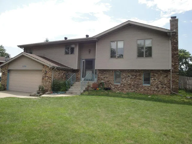 $394,500 | 2308 Flint Court, Dyer, IN 46311