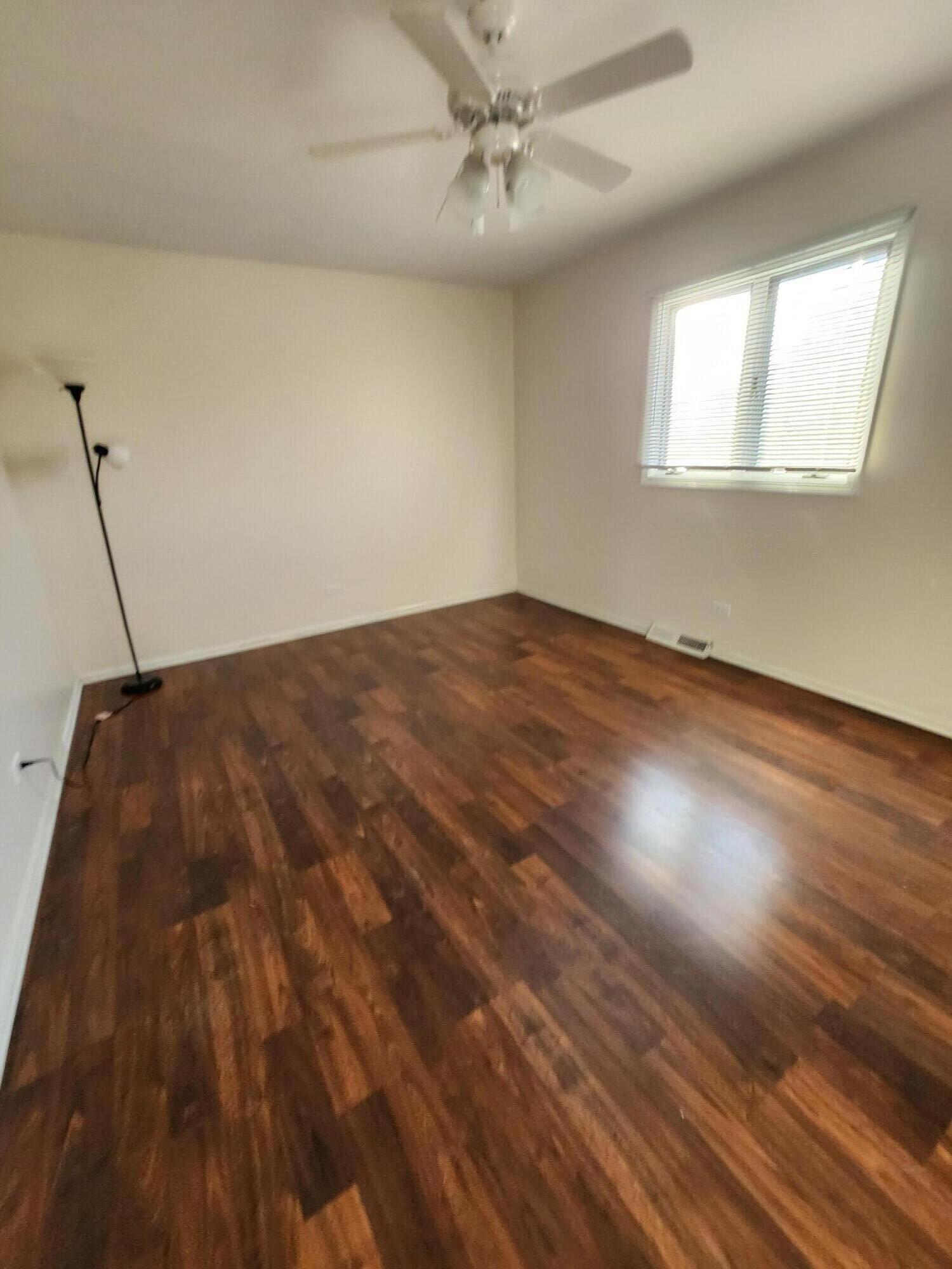 2308 Flint Court Dyer, IN 46311 - Photo 18 of 37 1500x2000