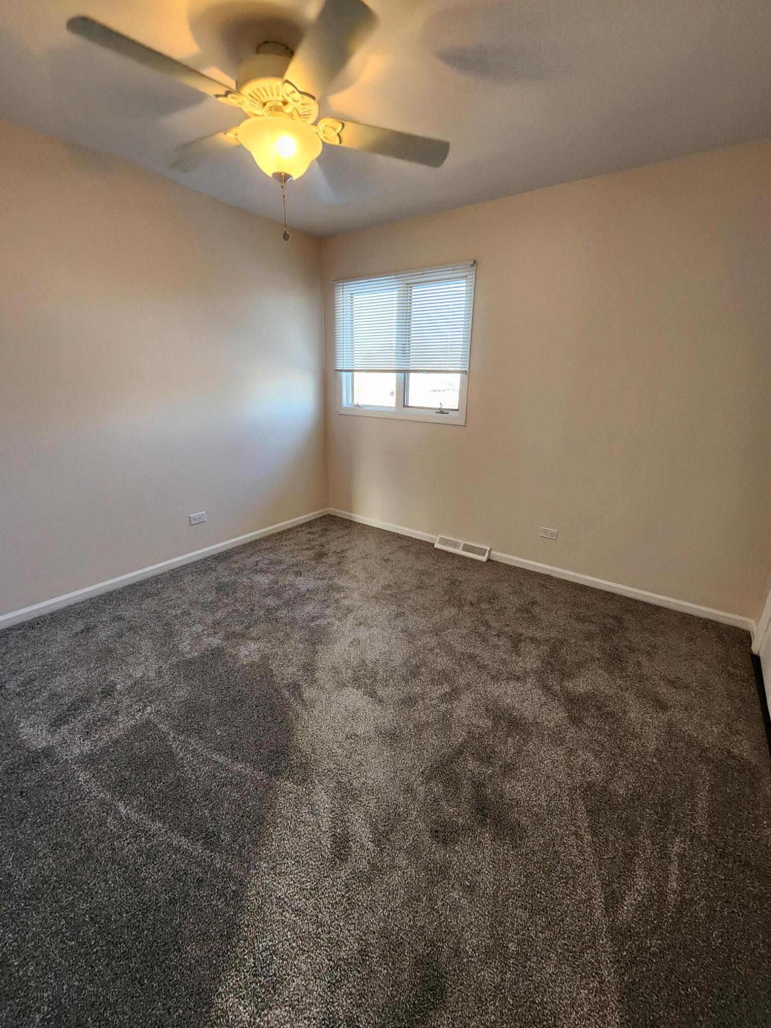 2308 Flint Court Dyer, IN 46311 - Photo 21 of 37 1500x2000