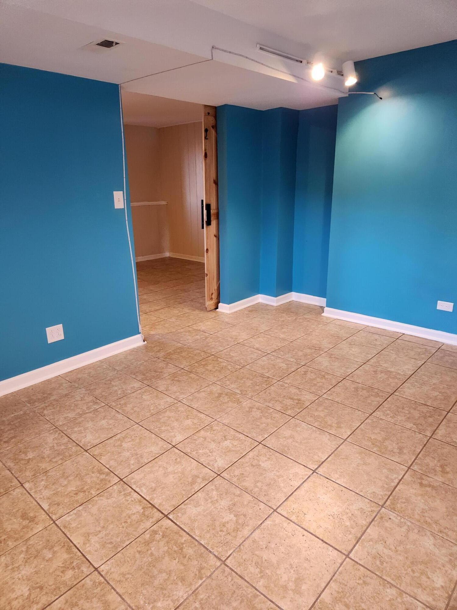 2308 Flint Court Dyer, IN 46311 - Photo 29 of 37 1500x2000