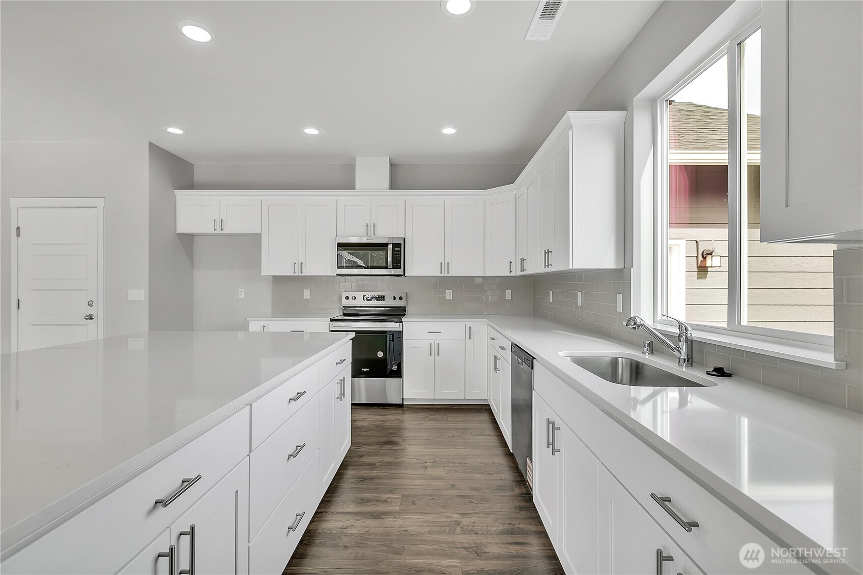 1180 68th Loop Southeast, Unit 37 Tumwater, WA 98501 - Photo 12 of 36