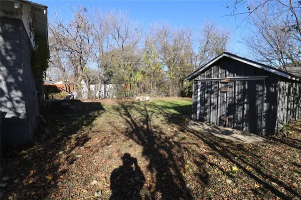 $260,000 | 2208 North Sylvania Avenue, Fort Worth, TX 76111